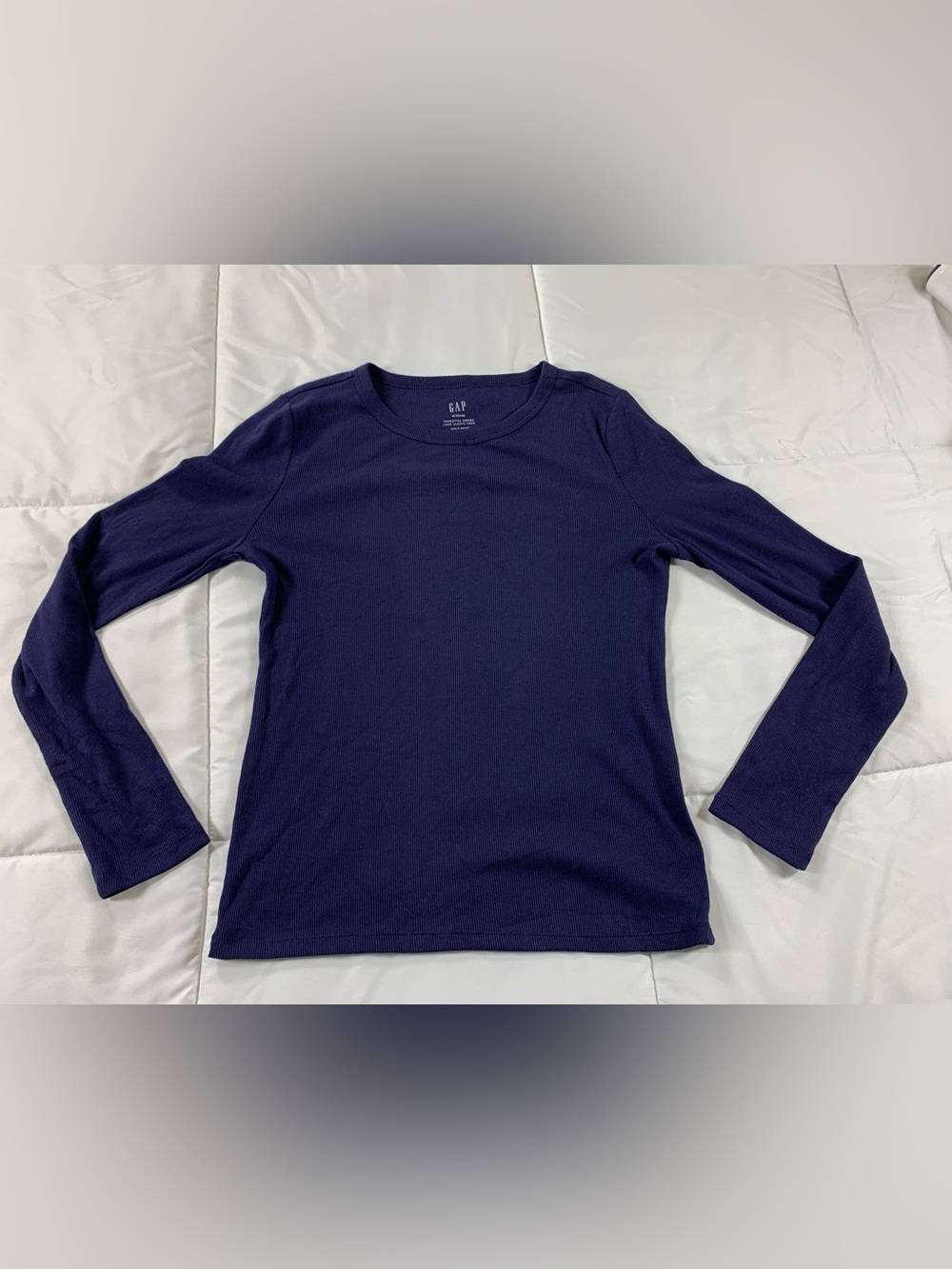 Pre loved GAP long sleeve womens size M petite